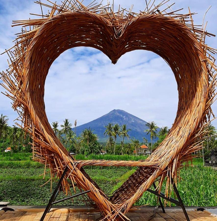 Villa Uhaina Амед Экстерьер фото